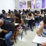 Provas do Encceja são realizadas neste domingo em todo o país