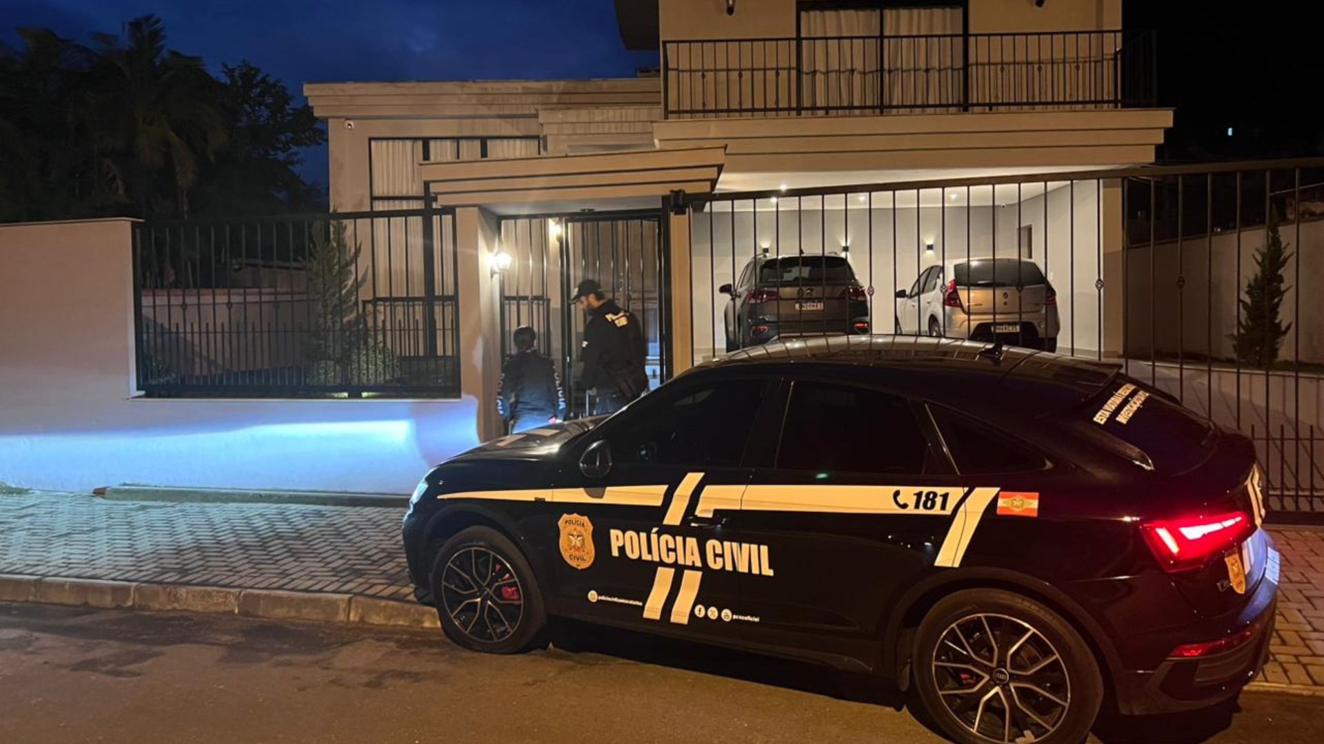 Polícia Civil desmantela esquema de venda clandestina de anabolizantes em SC e SP