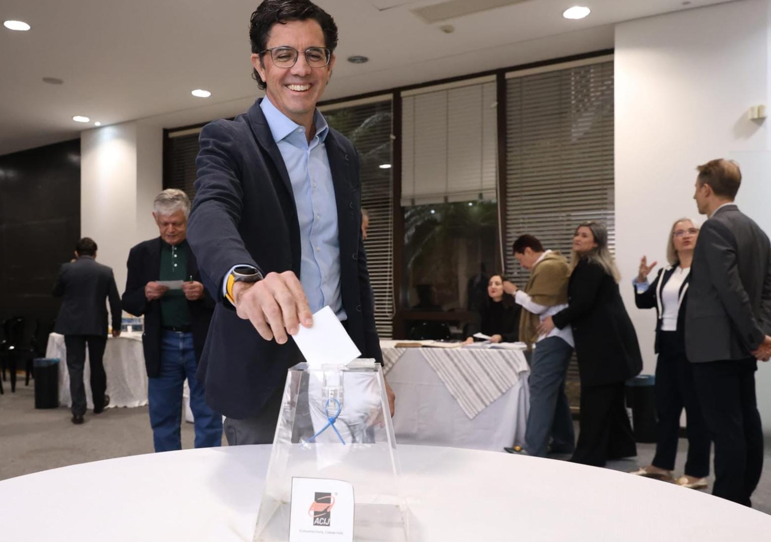 Guilherme Bertani é reeleito presidente da ACIJ