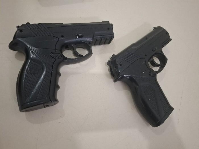 Polícia encontra munições e armas em apartamento ligado a integrante de facção em Joinville