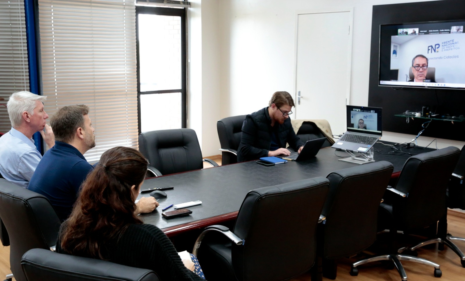 Joinville integra grupo da Frente Nacional de Prefeitos para articular medidas diante do tarifaço anunciado pelos EUA