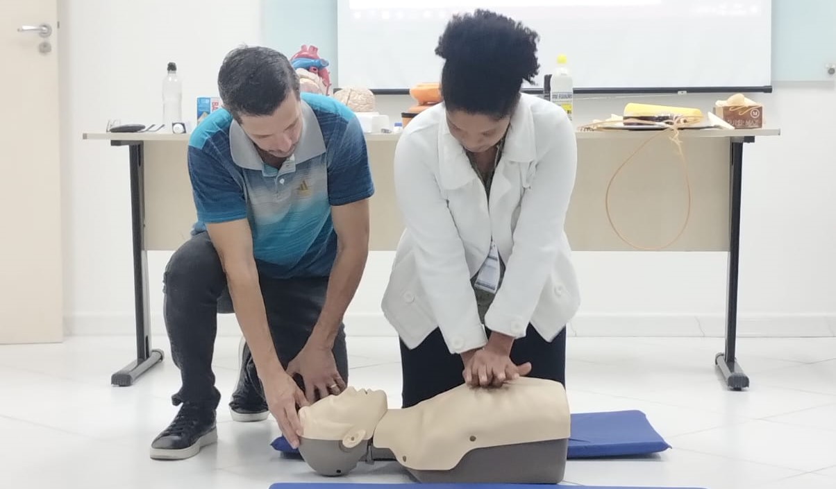 Saúde SC realiza formação prática em primeiros socorros para cuidadores da população idosa