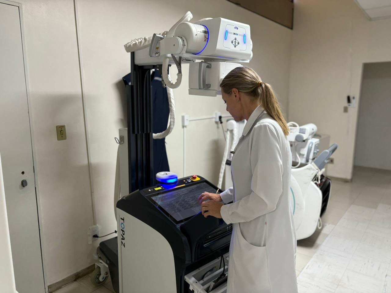 Governo SC entrega aparelhos de raios-x digital móvel para hospitais estaduais