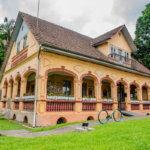 Pesquisadoras lançam livro sobre os 100 anos da Casa Krüger neste sábado (8/8)