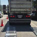 Detrans de Joinville flagra veículo com 15 toneladas de excesso de peso em operação de pesagem