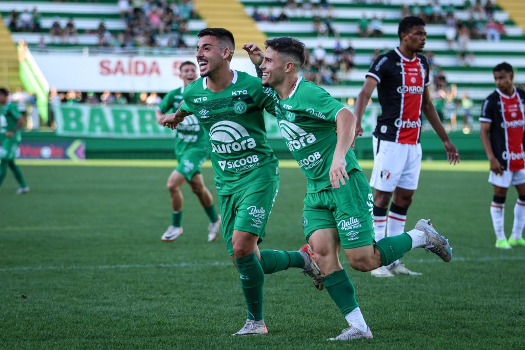 Chapecoense vence o Joinville pela Copa SC