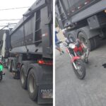 Nasceu de Novo : Motociclista vai parar embaixo de carreta bitrem após acidente em Joinville