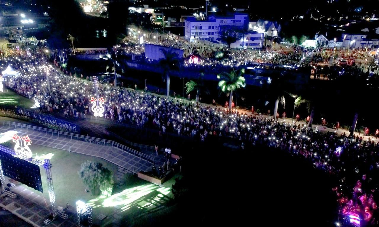 Abertura do Natal de Joinville é neste domingo (24) em frente à Prefeitura