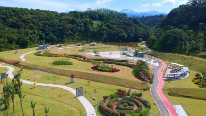 Adolescentes são flagrados praticando ato sexual em banheiro do Parque em Jaraguá do Sul