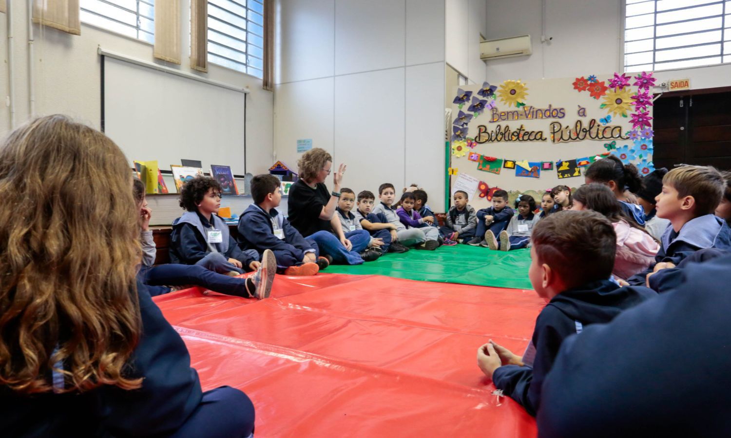 Biblioteca Pública oferece programação com contações de histórias durante as férias escolares