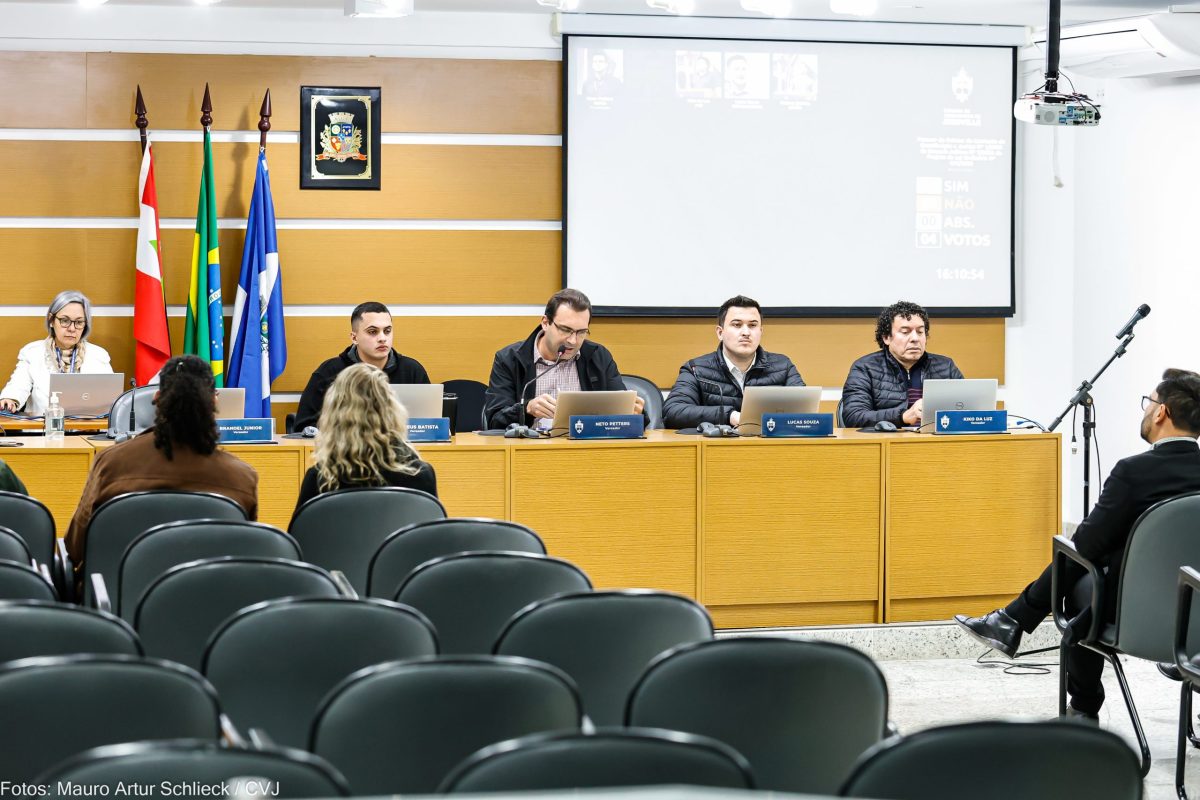 Reforma administrativa: CCJ aceita emenda ao projeto que cria gratificações