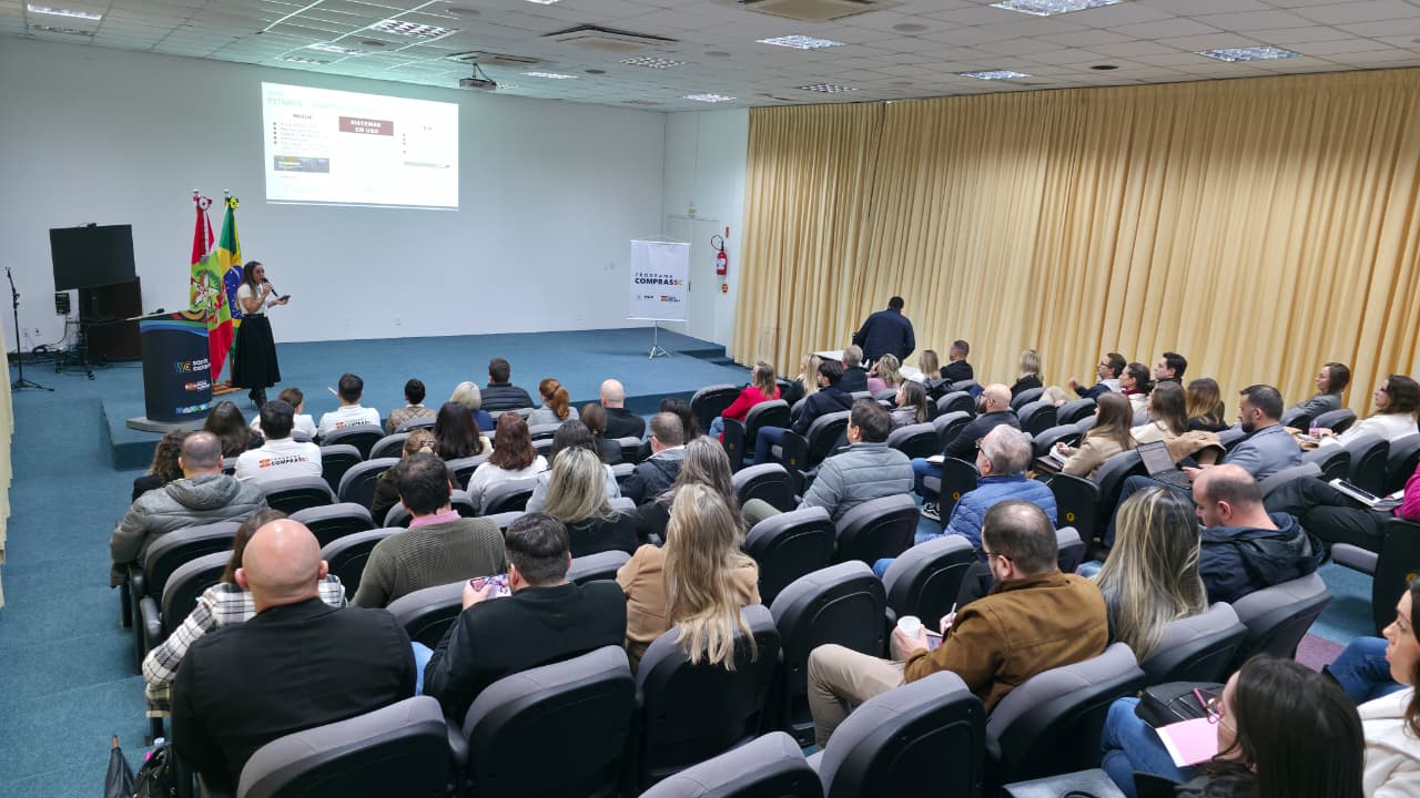 DGLC promove capacitação sobre Gestão e Fiscalização de Contratos