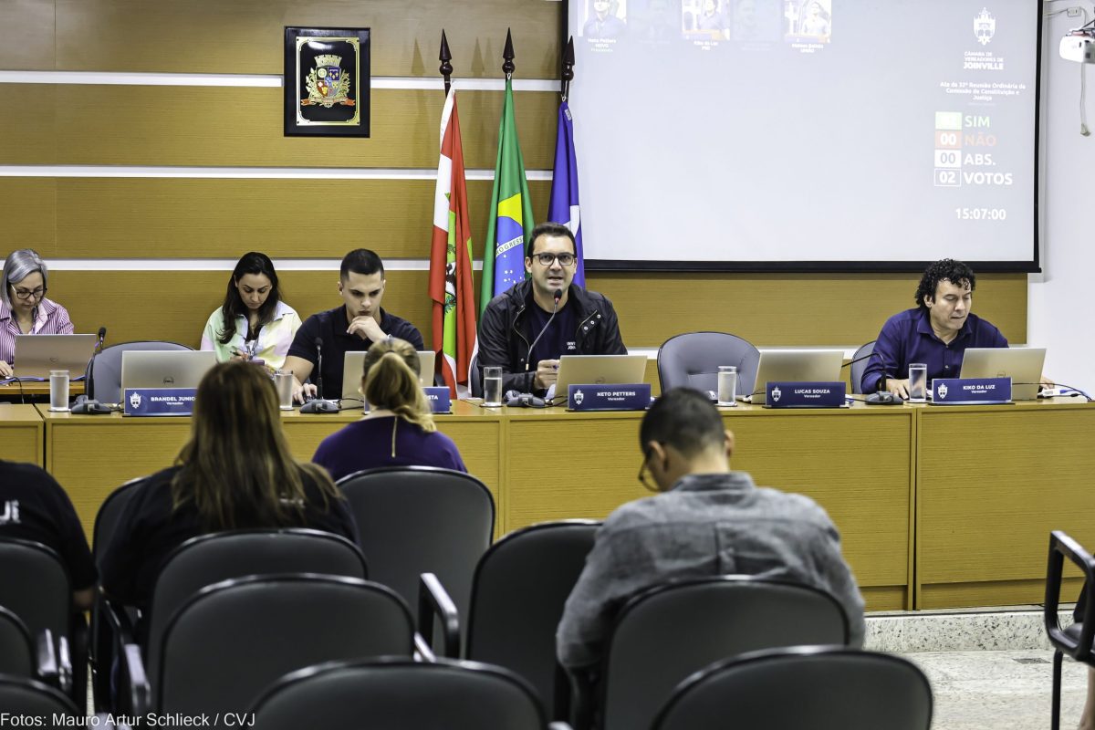CCJ aprova monitoramento por câmeras em lares para idosos
