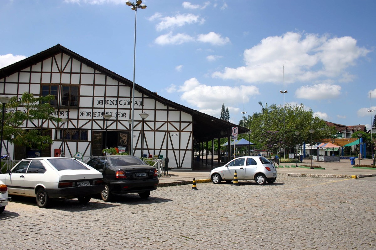 Finanças é a 2ª a aprovar concessão do Mercado Público, que segue para Urbanismo