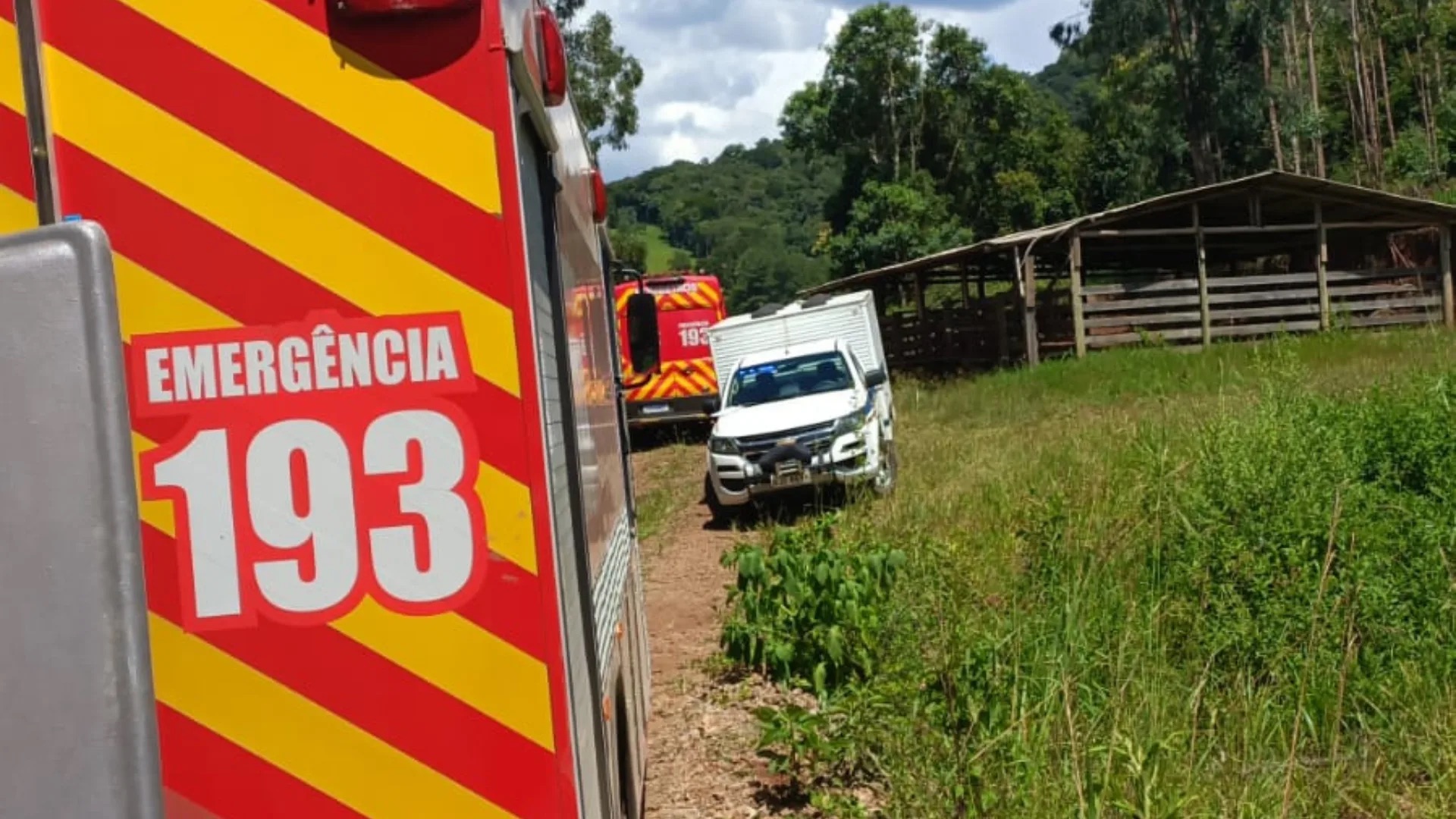 Mistério no interior de SC: mulher é encontrada morta boiando em rio