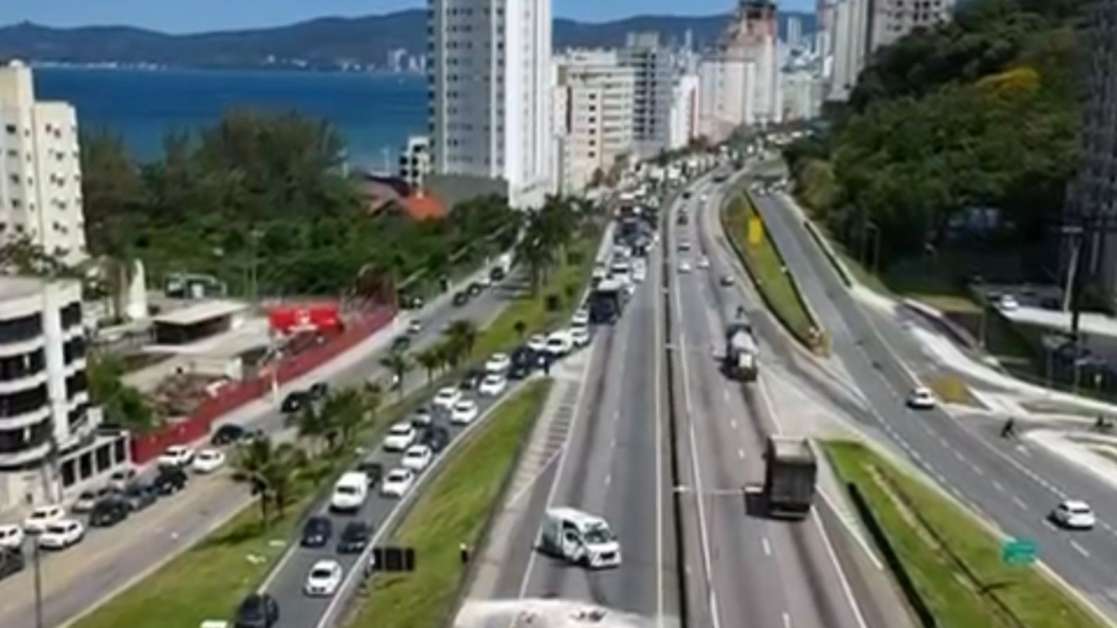 Polícia Rodoviária Federal libera totalmente a BR-101 em Itapema