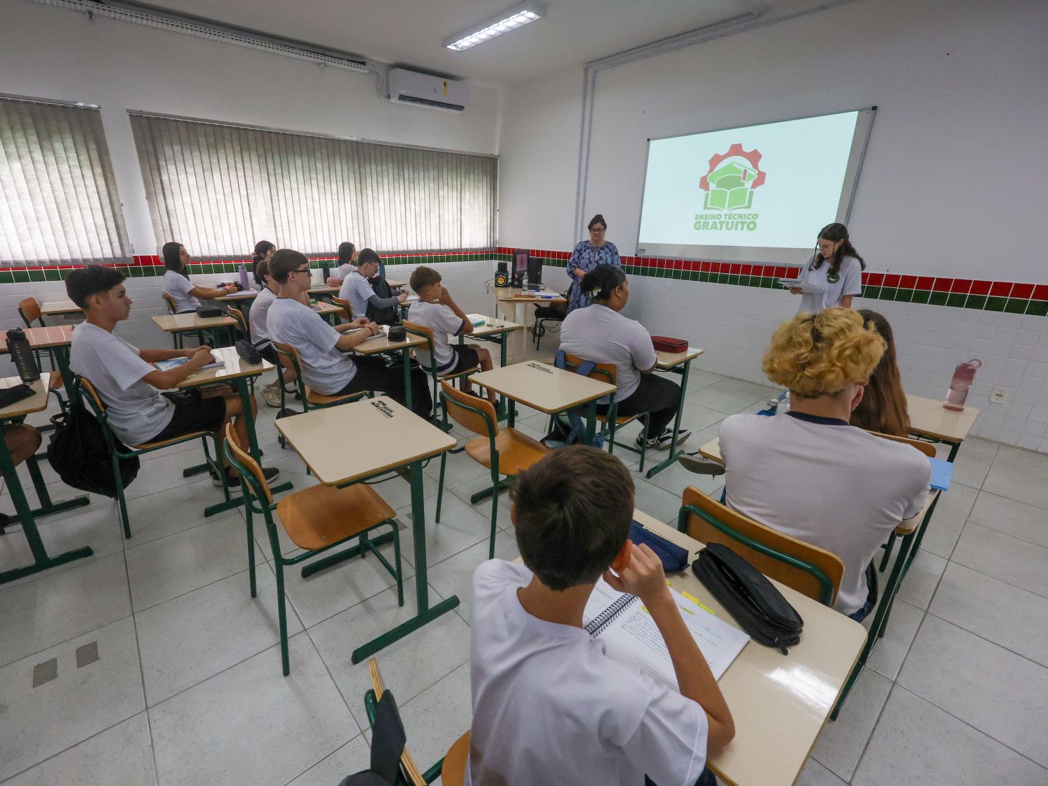 Ensino Técnico Gratuito: Educação de SC abre matrículas para cursos em instituições parceiras