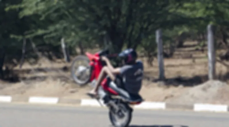 Menor é flagrado fazendo "grau" e PM apreende motocicleta em Papanduva