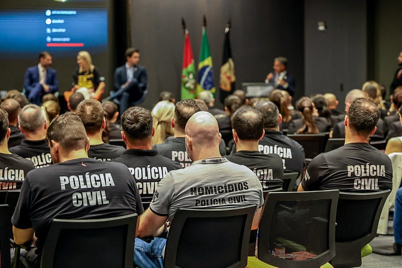 Polícia Civil abre curso internacional para investigar homicídios em SC