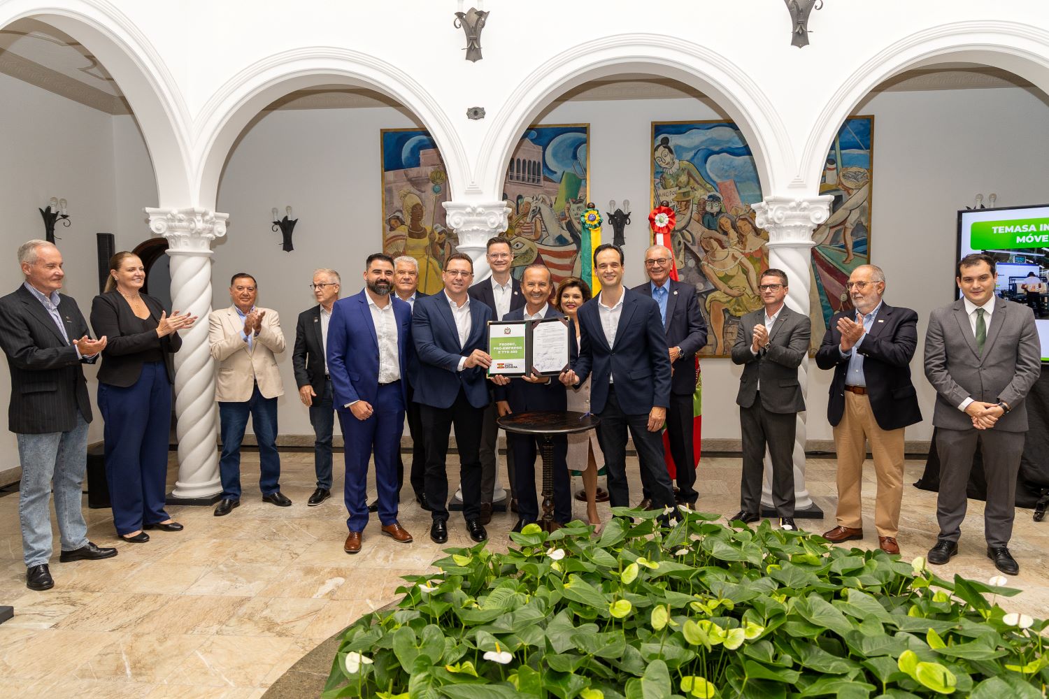 SC atrai R$ 2,1 bilhões em investimentos privados e projeta 8 mil novos empregos com apoio do Estado