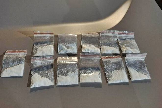 Ação policial apreende cocaína, ecstasy e lança-perfume em Canoinhas; um homem foi preso