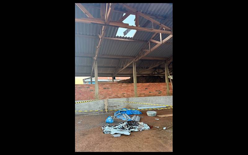 Homem de 52 anos morre após cair de telhado de 5 metros em Papanduva