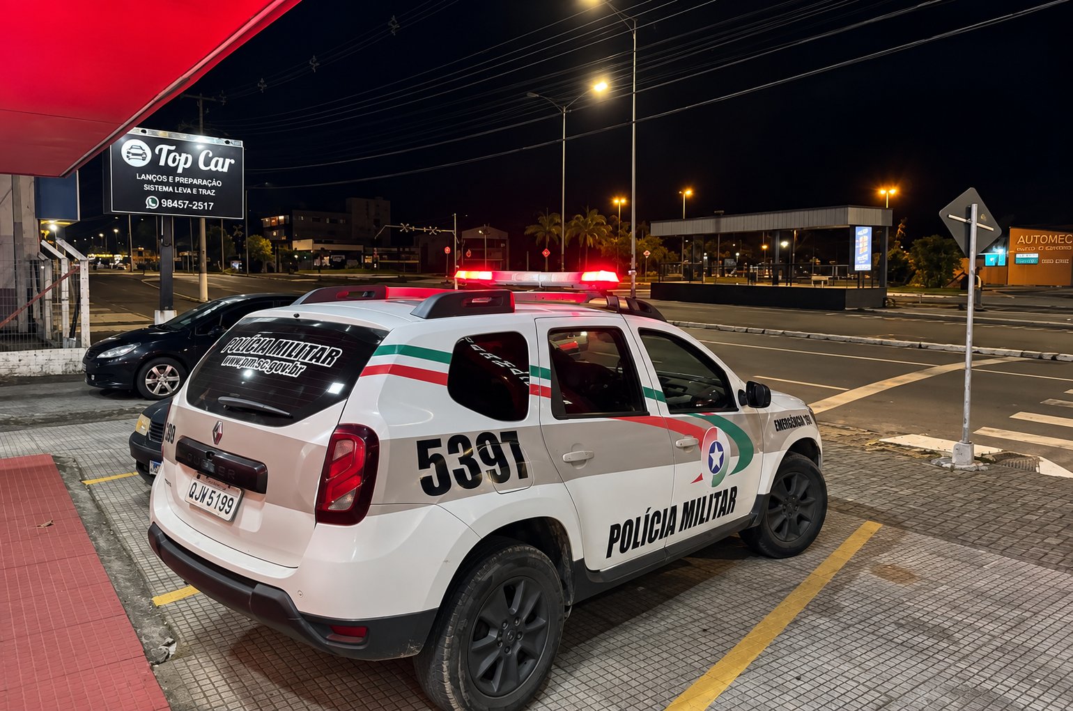 Força-tarefa desocupa Ponte Amarela, corta “gato” de água e fecha ponto de drogas em Brusque