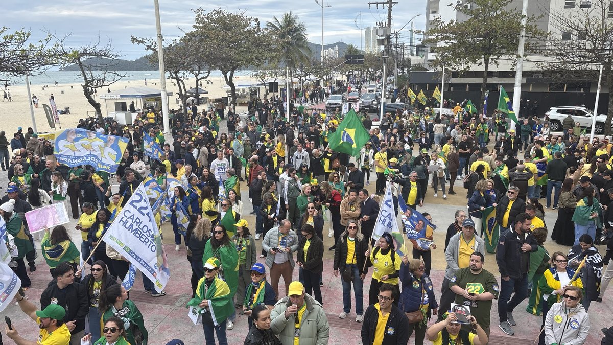 Alexandre de Moraes e ministros no STF; ao lado, Edson Fachin discursa no Palácio do Planalto