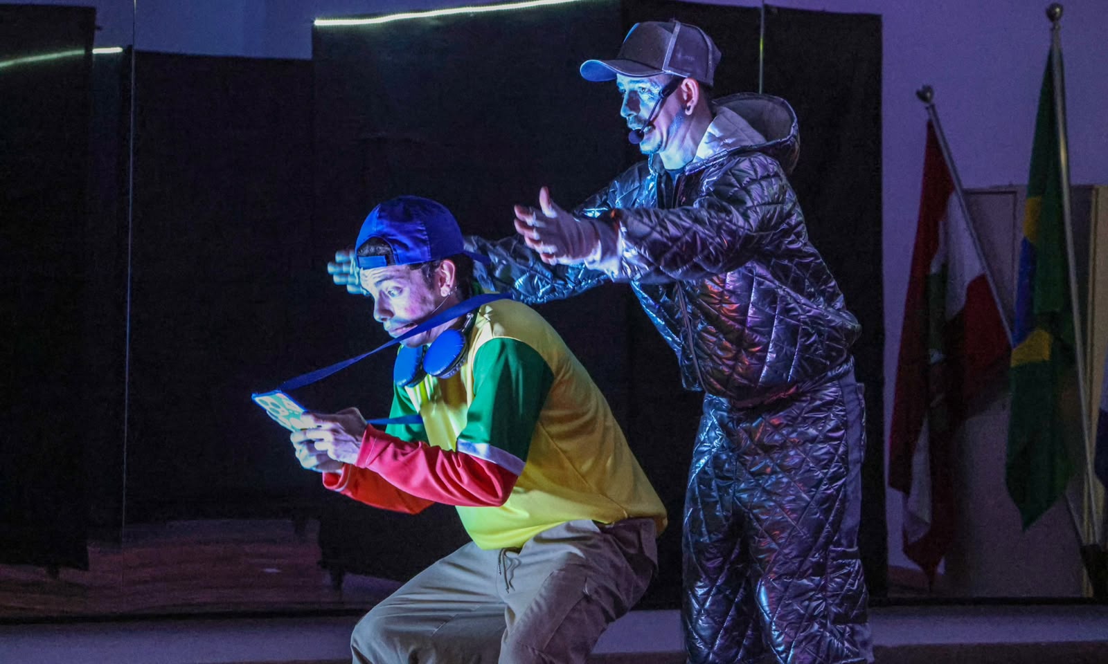 Escola Pública de Trânsito leva peça teatral sobre segurança no trânsito às escolas municipais 