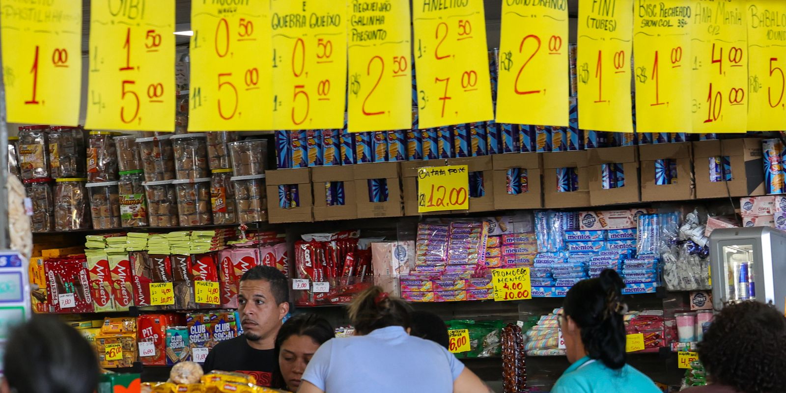 Governo prevê crédito a empresas afetadas por fim da 6x1, diz Durigan