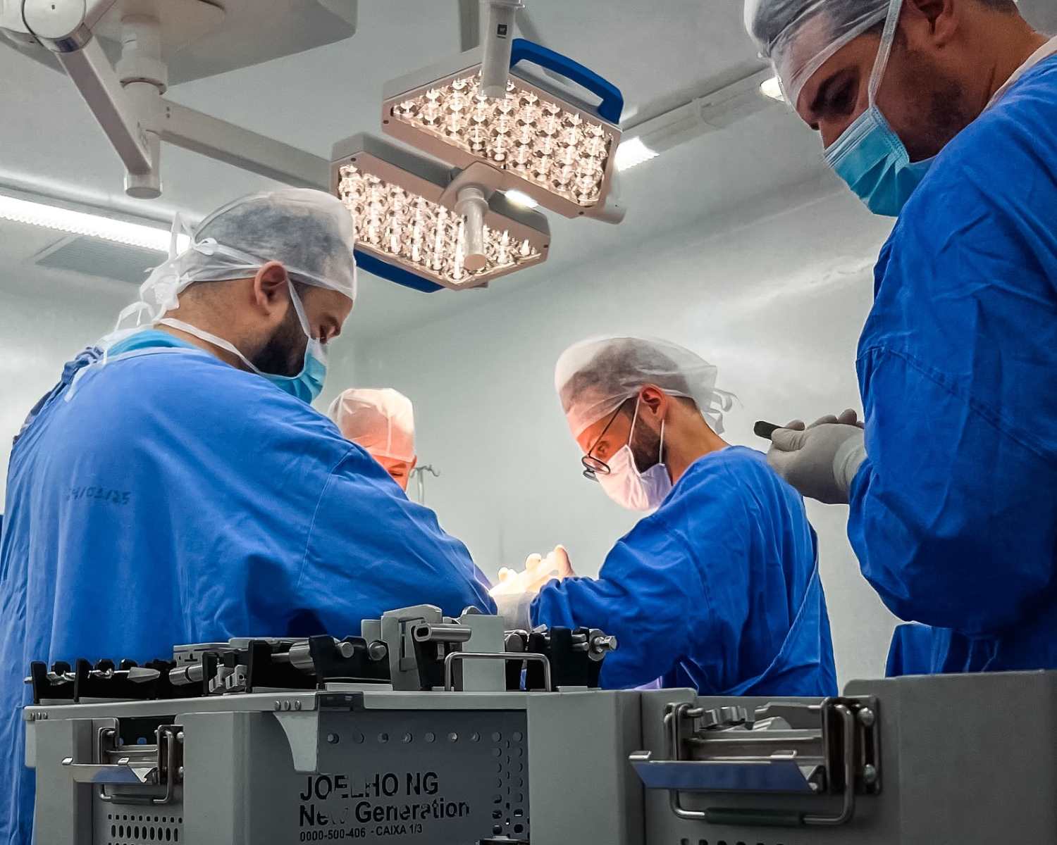 Hospital Universitário Santa Terezinha realiza mais de 1,1 mil cirurgias ortopédicas em três anos de habilitação estadual